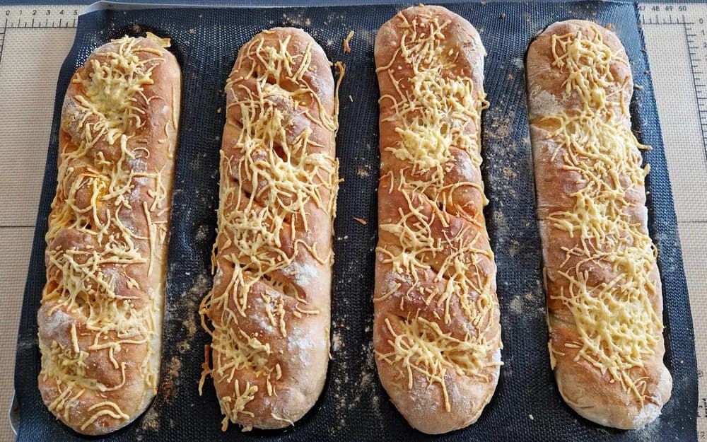 Image Baguettes Chorizo Gruyère 35