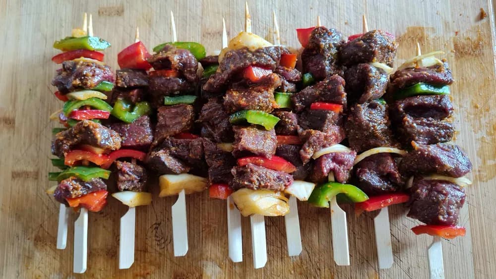 Image Brochettes de Bœuf Marinées et ses Pommes de Terre 10.2