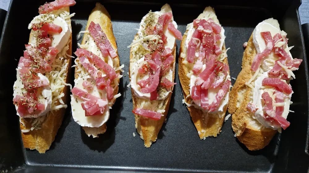 Image Bruschettas Chèvre Bacon 9