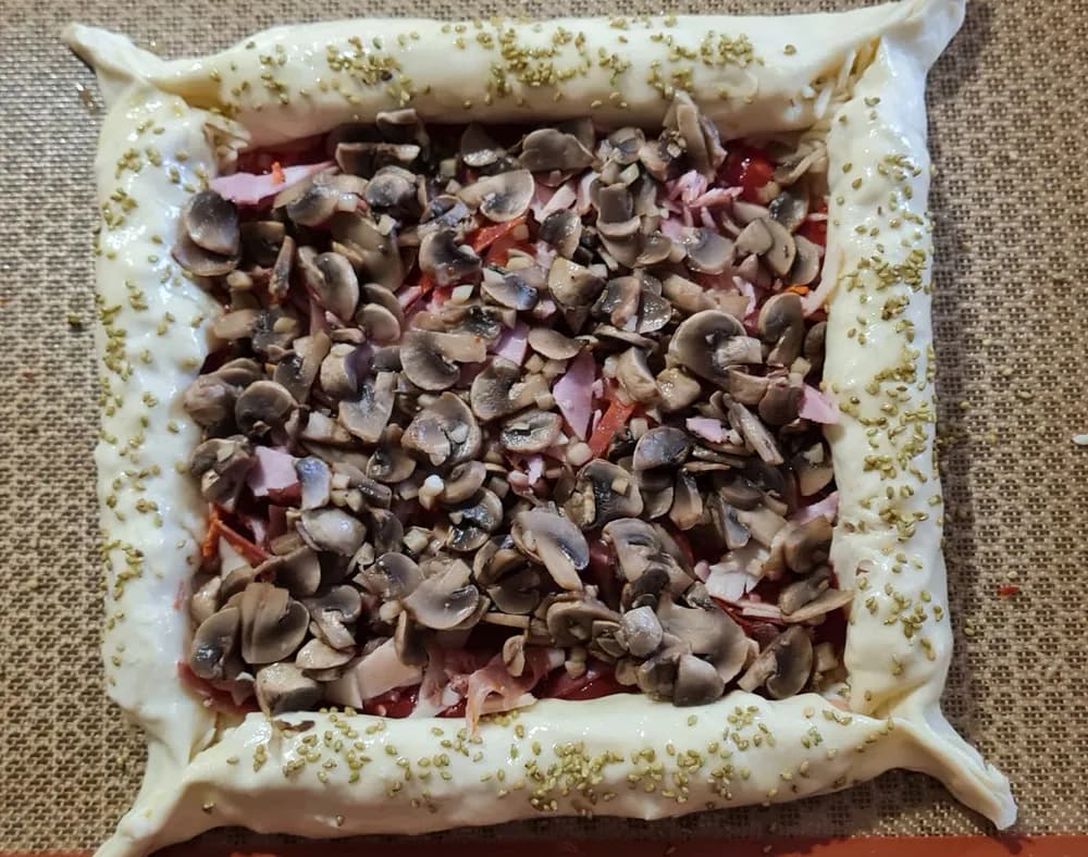 Image Carré Feuilleté à la Saucisse 21