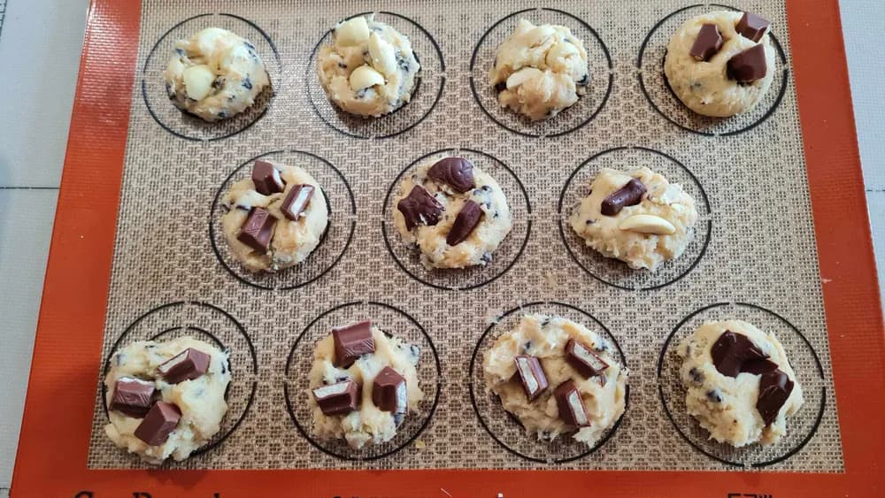 Image Cookies aux Blancs d’œufs et Restes de Chocolat 19
