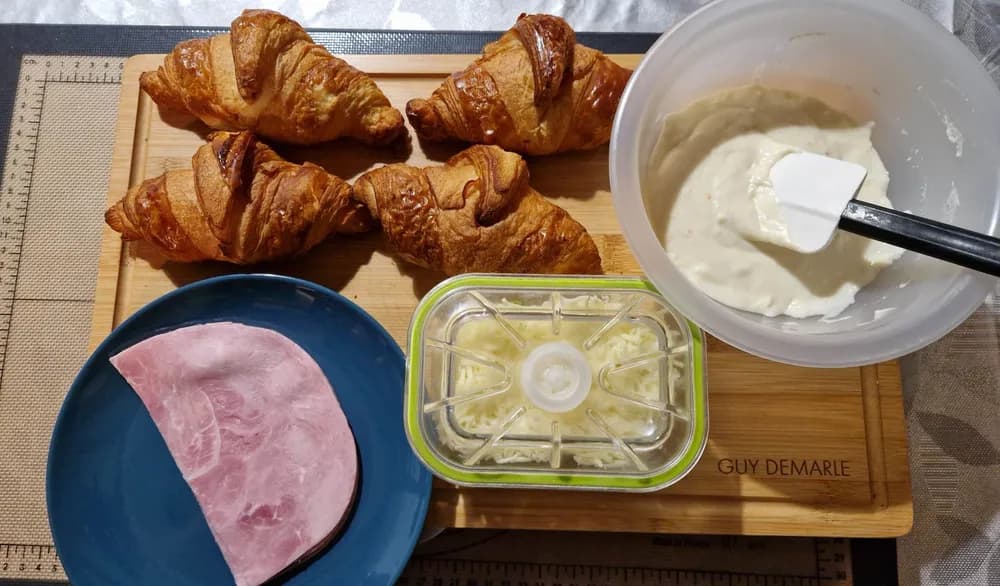 Image Croissant Jambon Béchamel 8