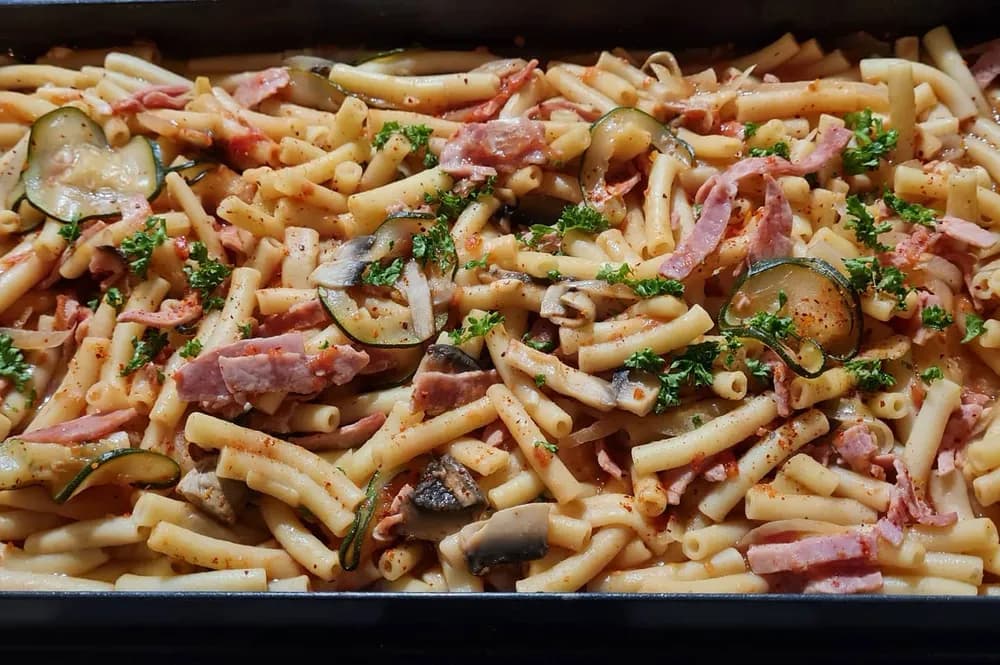Image One Pot Pasta Jambon Champignons Courgettes