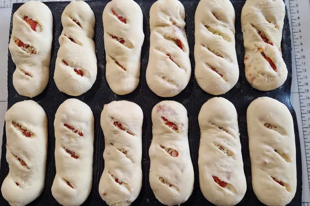 Image Petits Pains au Chorizo et Mozza 25
