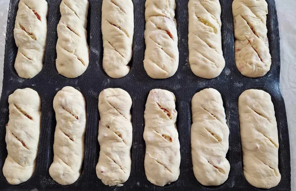Image Petits Pains au Chorizo et Mozza 23