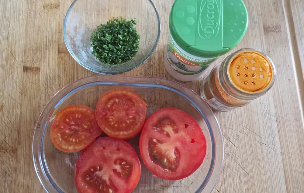 Image Pintade Rôtie et ses Tomates Provençales 7