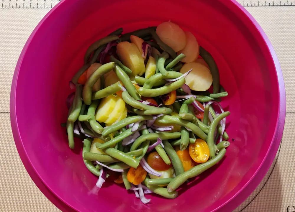Image Salade de Pommes de Terre Haricots Verts Avocat 11